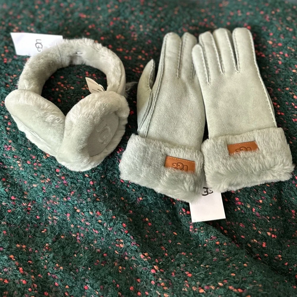 🎸UGG🎸🔥NWT🔥Turn Cuff Gloves (M) & Earmuffs